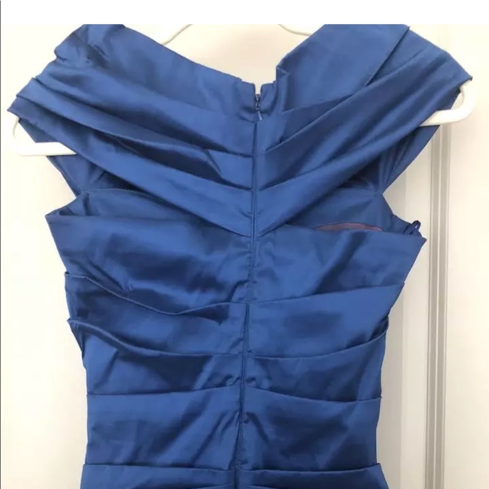 Talbot Runhof Roya High-Neck Cap-Sleeve - Picture 3 of 5